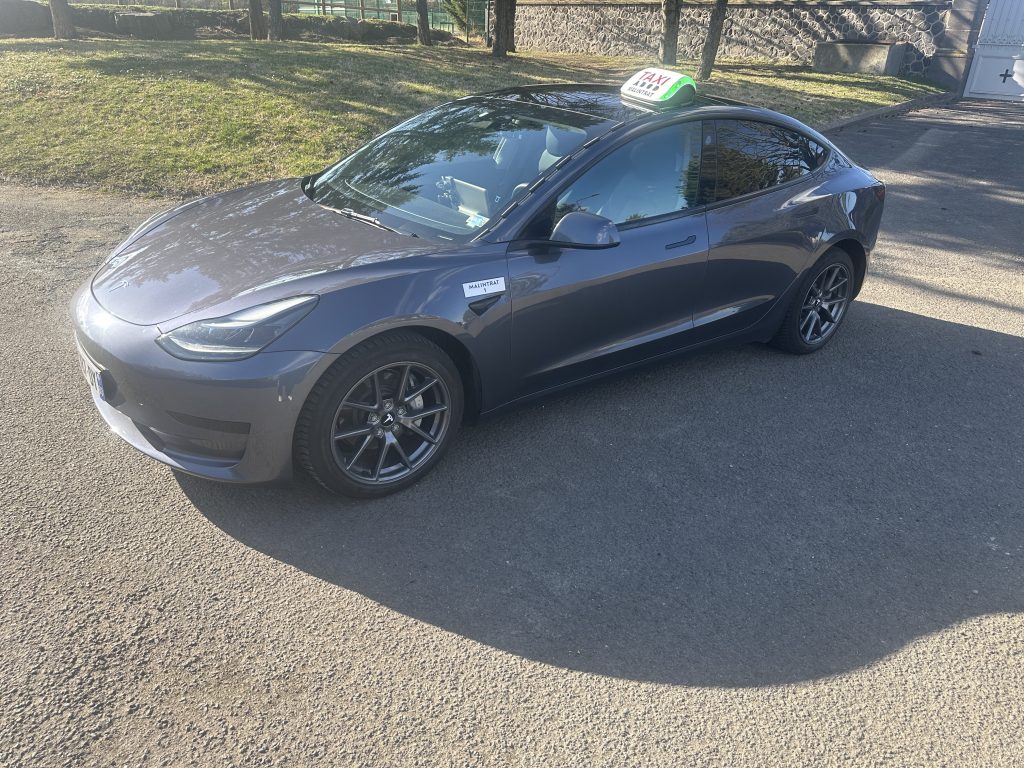 Overcoming Challenges Lessons Every Entrepreneur Must Learn IMG 1772 1024x768